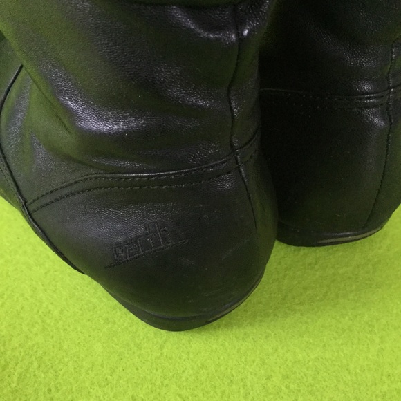 earth tall soft leather boots. Black. - Picture 5 of 8